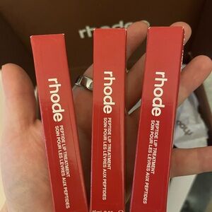 Rhode strawberry glaze